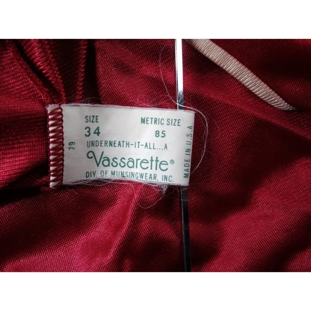 vassarette vintage red
